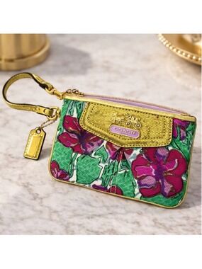 COACH Vintage Ashley Iris Collection Wristlet – Floral Print with Gold Accents